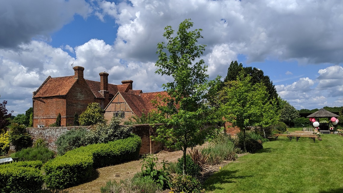 Gorgeous Sunny Wedding at Littlefield Manor Knight ceremonies